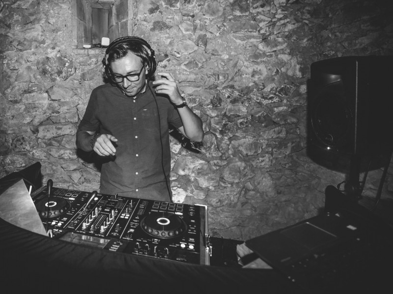 british-dj-in-france