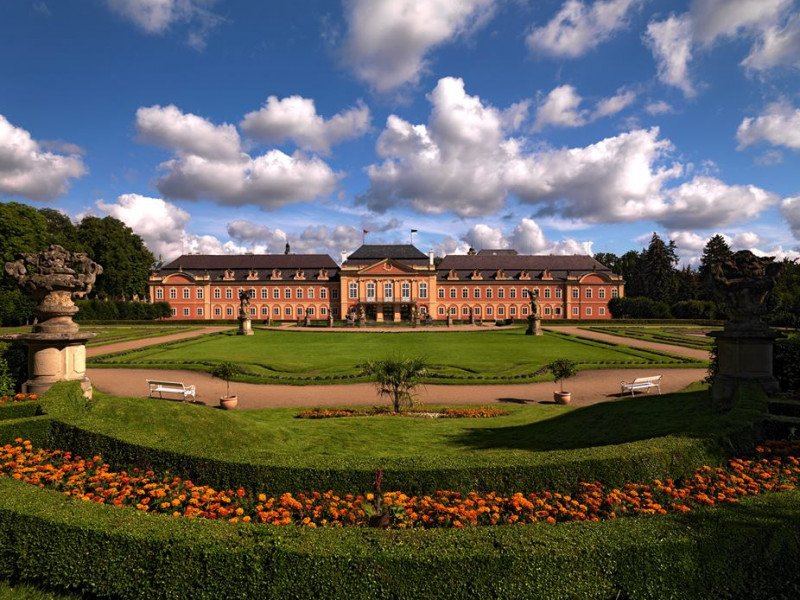 chateau-dobris