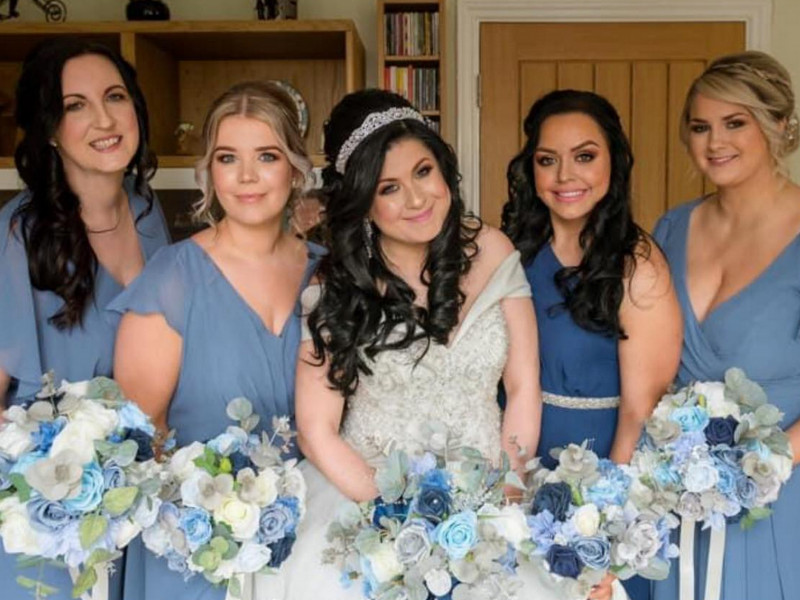 helens-finishing-touches-wedding-bouquets