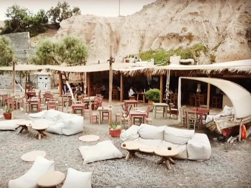 yalos-santorini